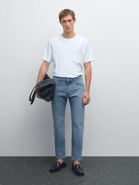 Men's Stylish Slim Fit Faded Wash Cotton Blend Jeans - Five-Pocket Design