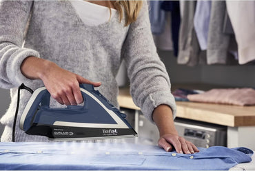 Tefal Ultragliss Anti-Calc Plus Steam Iron Blue FV6846E1