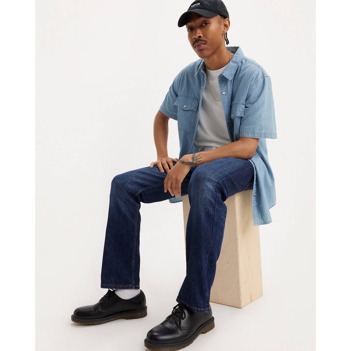 Levi's 513 Slim Straight Flex Men's Jeans – Medium Wash
