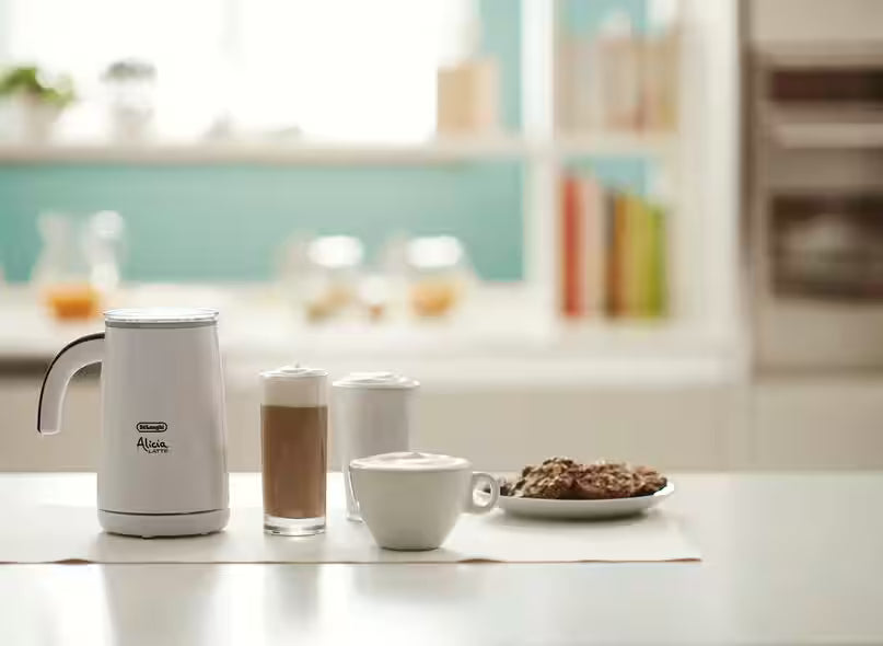 De'Longhi Alicia Latte Electric Milk Frother Automatic
