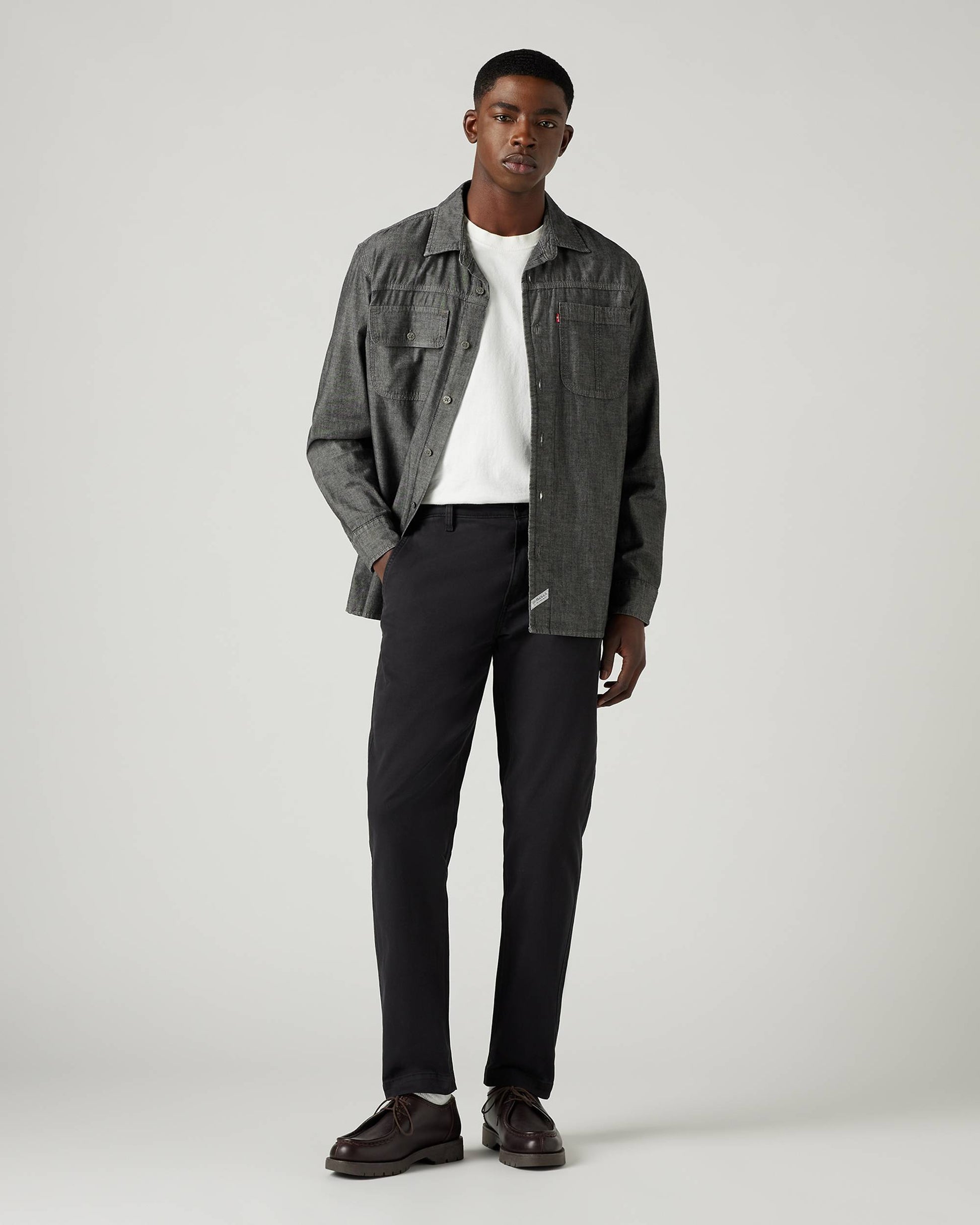 Men's Levi's XX Chino Standard Taper Fit Stretch Pants for Everyday Wear