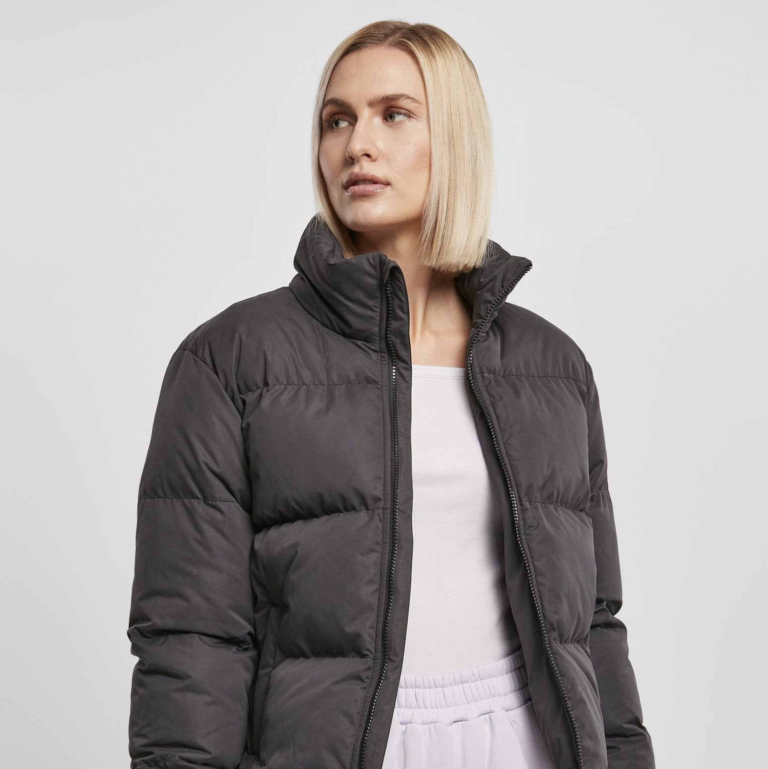 Urban Classics Women's Puffer Winter Jacket: Warm, Stylish, Windproof Black
