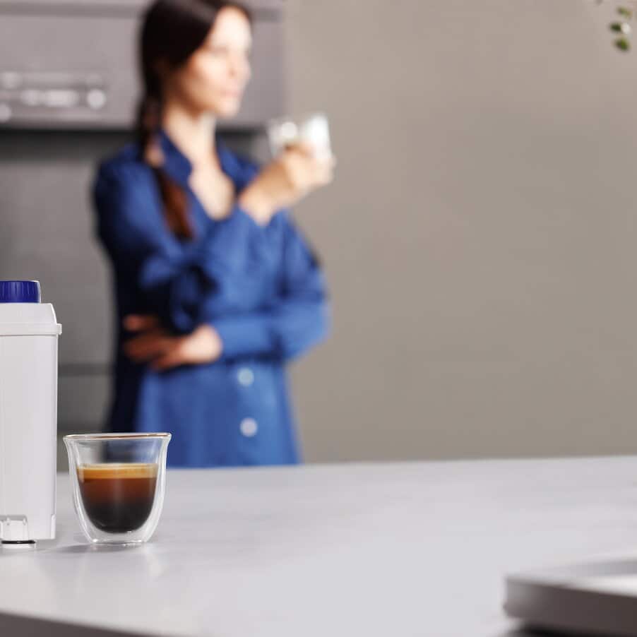 De'Longhi DLSC002 Coffee Machine Water Filter: Pure Taste, Limescale Reduction