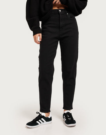 Levi's Classic Black High Waisted Mom Jeans - Comfortable Five-Pocket Denim
