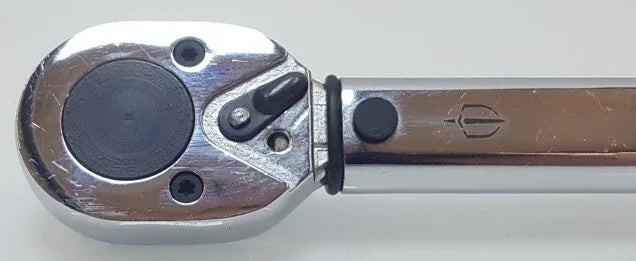 Magnusson 1/2" Carbon Steel Torque Wrench with Case - Gomix Brands Outlet