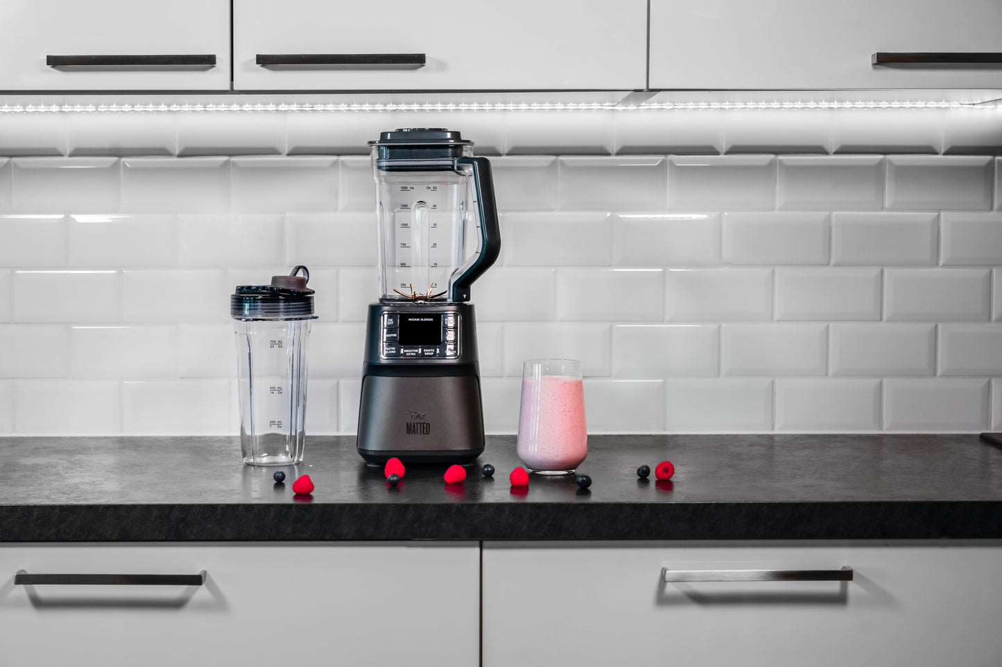 Chef Matteo Blender III Vacuum Blender: Powerful 1500W for Smooth Results