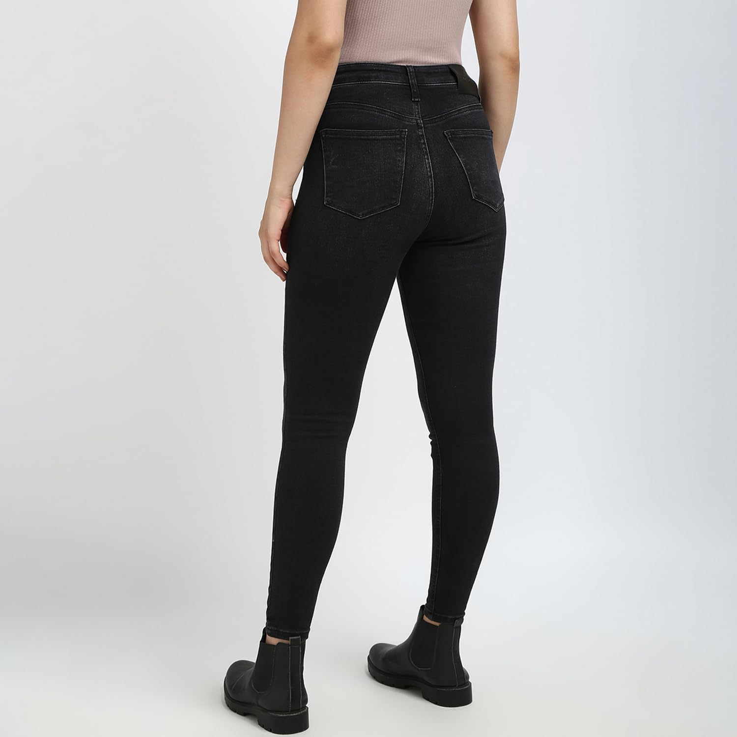 Calvin Klein Women’s Fitted Denim Jeans – Stretch Black