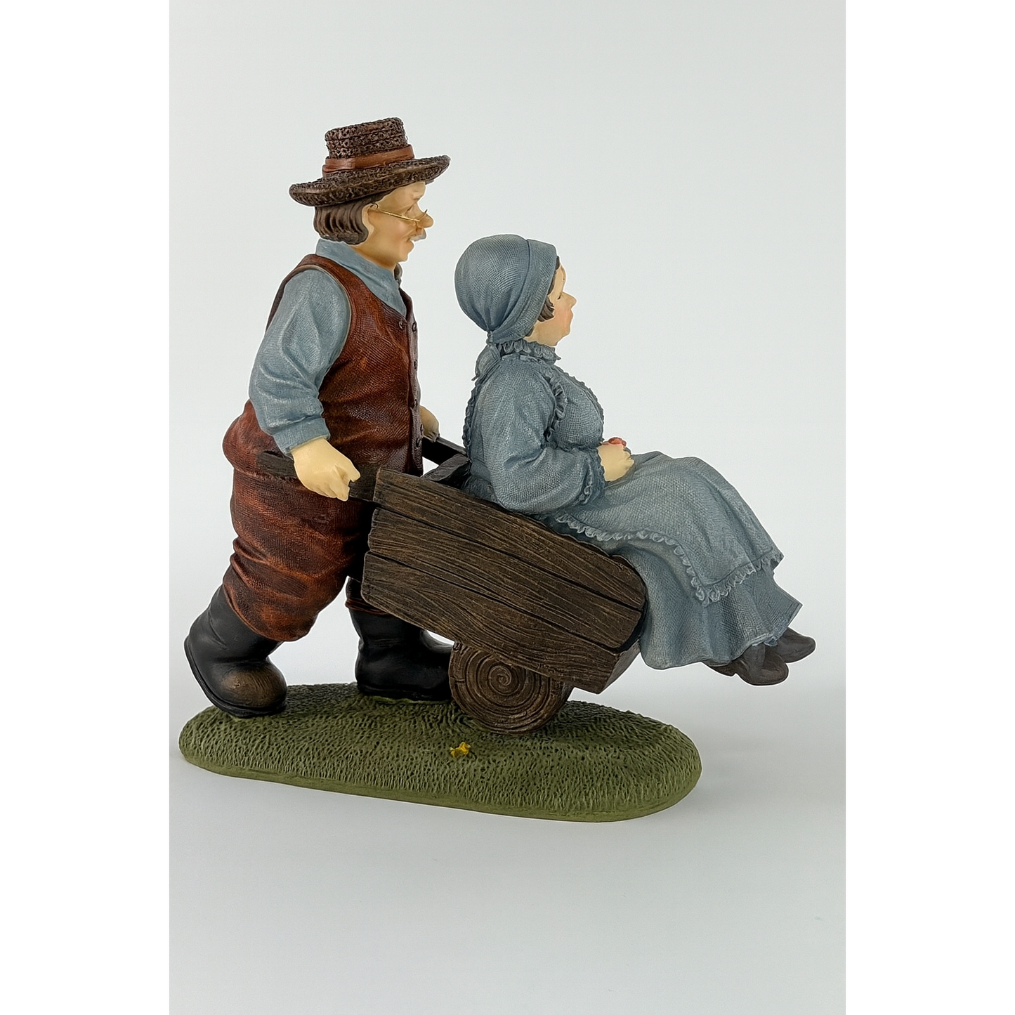 Polyresin Old Couple Show Piece Idol Statue Showpiece for Home Decor Decoration
