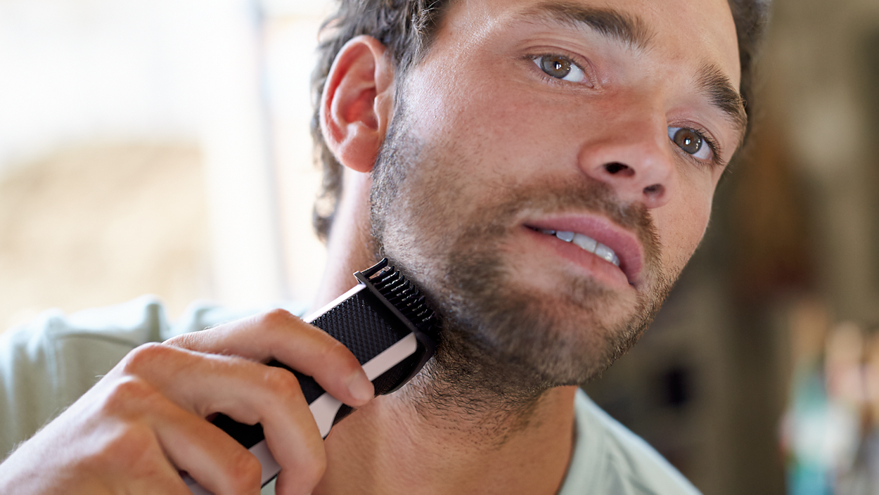 Philips Series 3000 Beard Trimmer with Lift & Trim System
