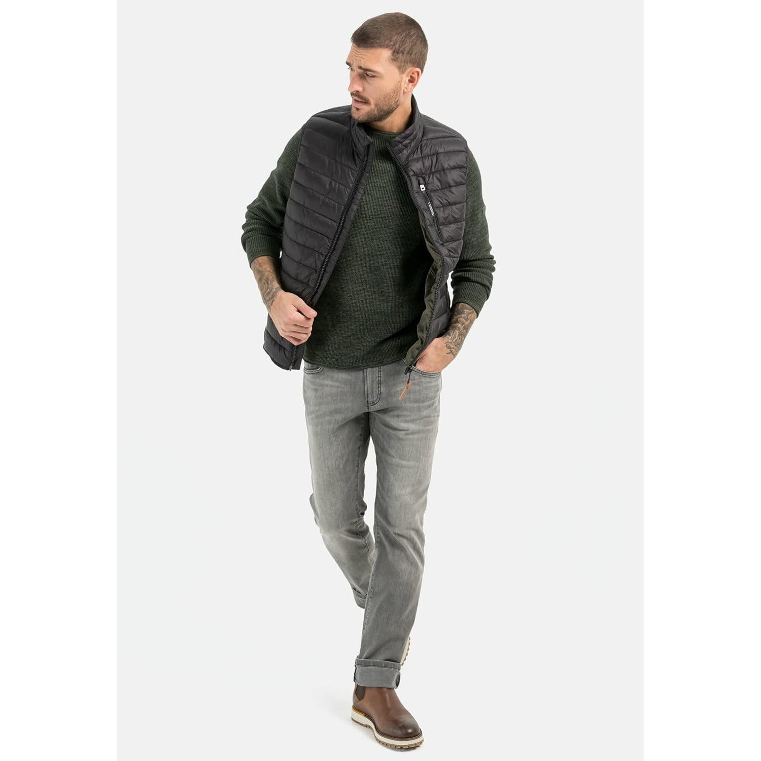 Camel Active Men's Black Insulated Vest 460210/9E52 – Lightweight Outdoor Wear