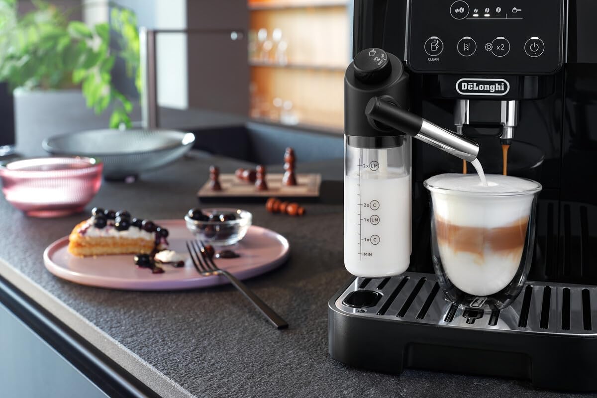 De'Longhi Magnifica Start ECAM220.91.B Coffee Machine with LatteCrema, 5‑Button Touch, Black