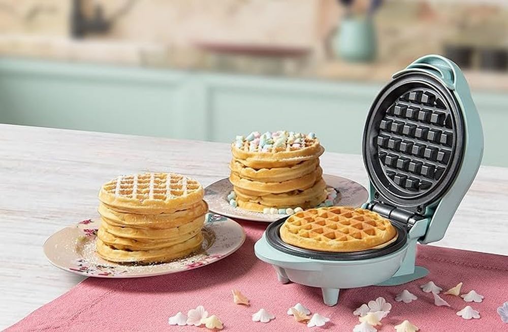 Bestron Mint Mini Waffle Iron – Retro Non-Stick 550W