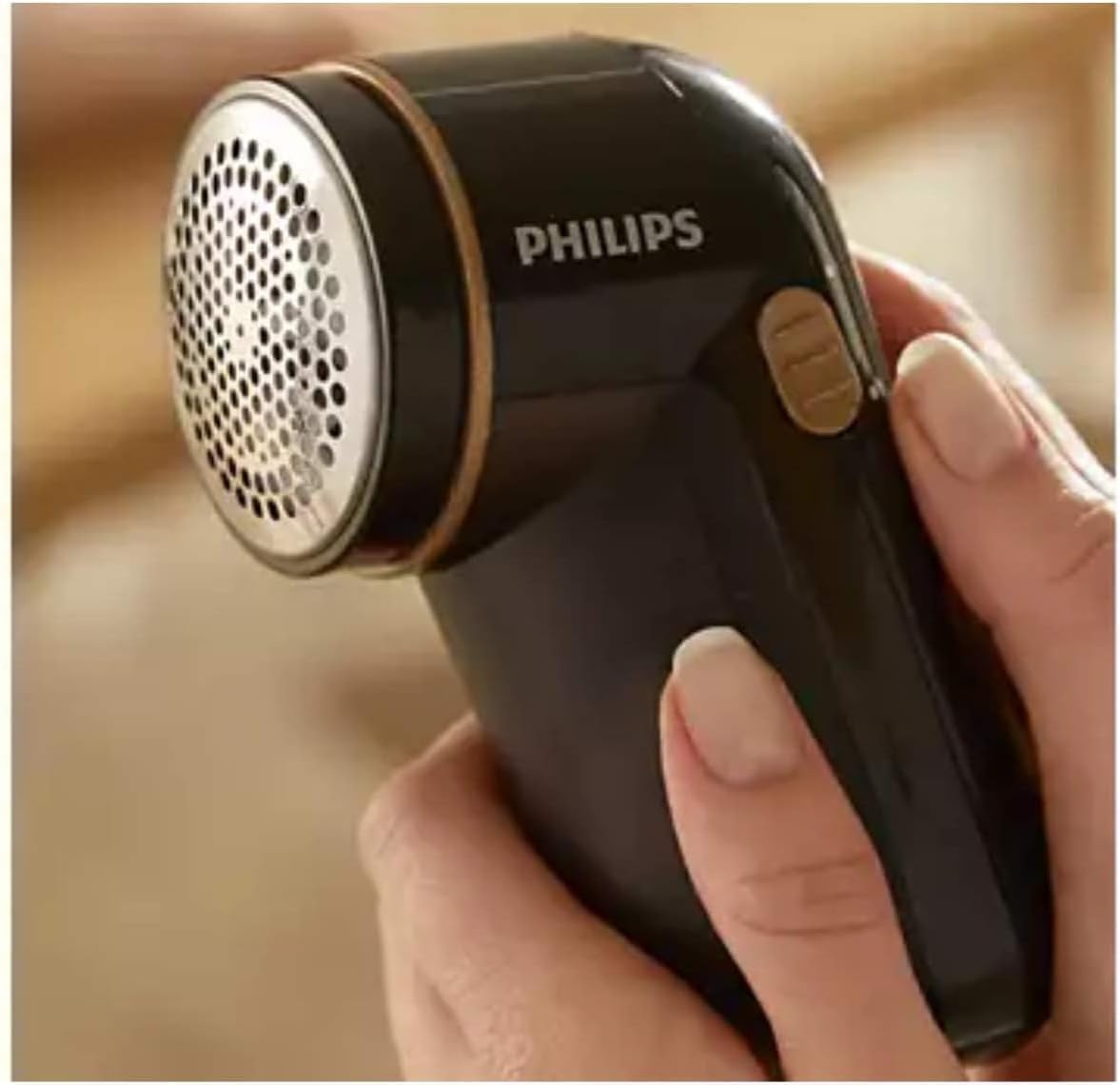Philips Fabric Shaver GC026/80 Lint Remover with Adjustable Height