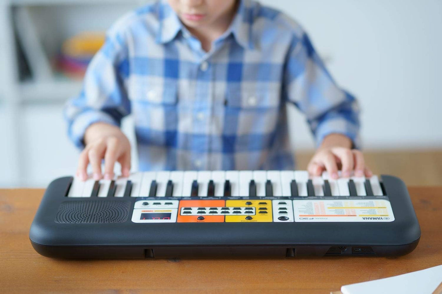Yamaha PSS-F30 Mini Keyboard Portable 37-Key Kids Instrument