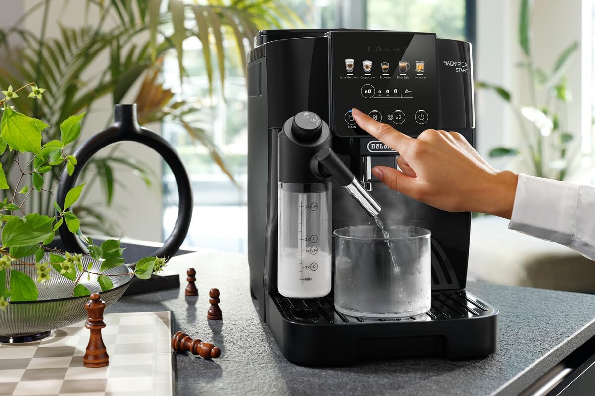 De'Longhi Magnifica Start ECAM220.91.B Coffee Machine with LatteCrema, 5‑Button Touch, Black
