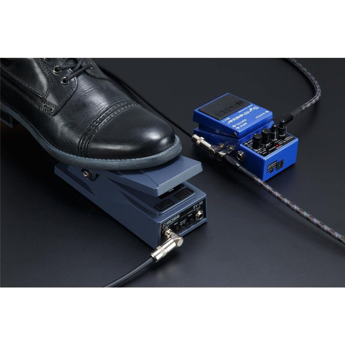 Boss SY-1 Guitar Bass Synthesizer Pedal with 121 Polyphonic Sounds