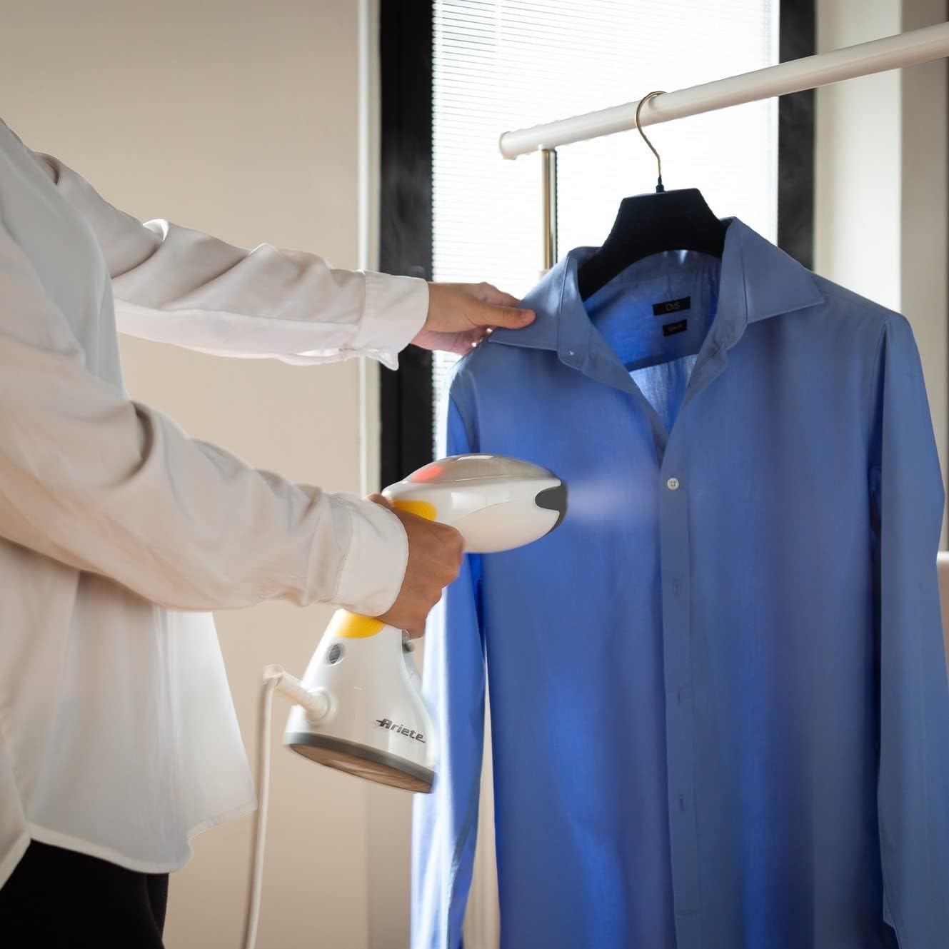 Ariete Portable Vertical Garment Steamer with Fast Heat