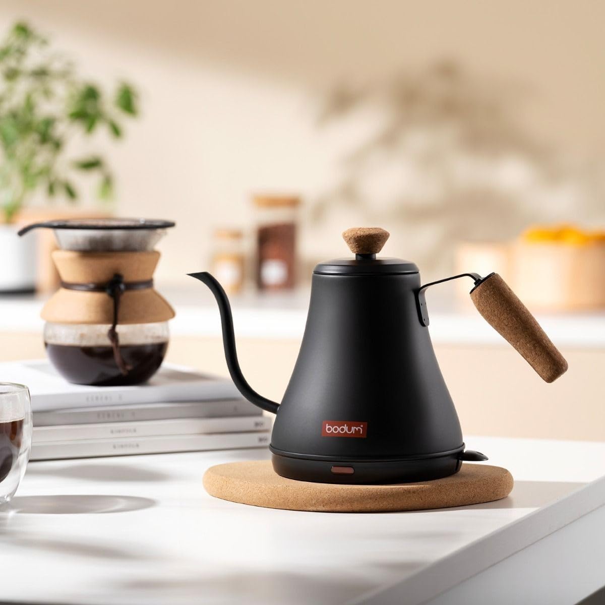 Bodum Melior 11883-259EURO Electric Gooseneck Kettle 1000W Matt Black
