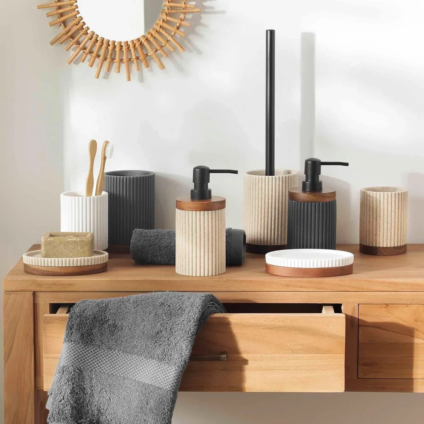 Douceur d'Intérieur Niagara Natural Polyresin Acacia Toilet Brush - Gomix Brands Outlet