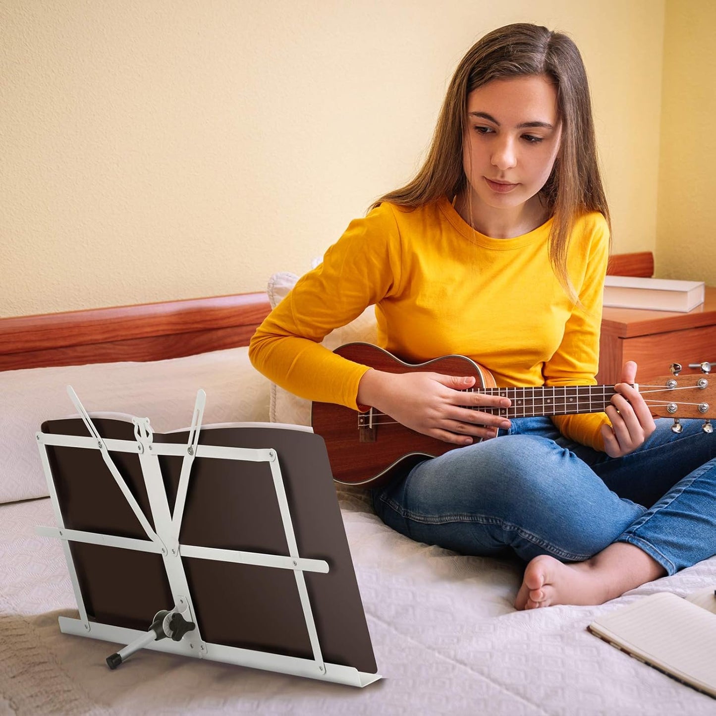 CAHAYA Portable Sheet Music Stand - Lightweight, Adjustable, with Carrying Bag