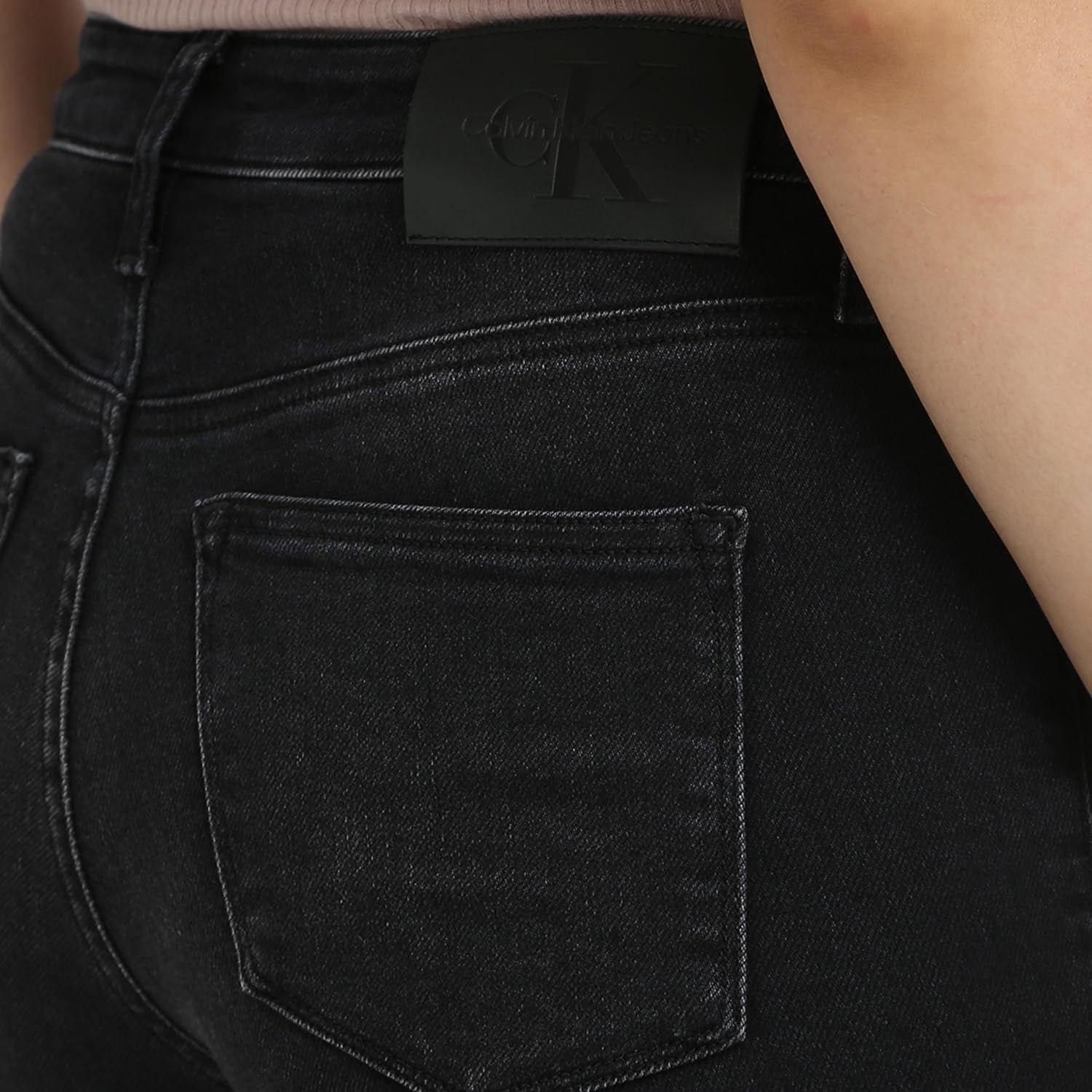 Calvin Klein Women’s Fitted Denim Jeans – Stretch Black