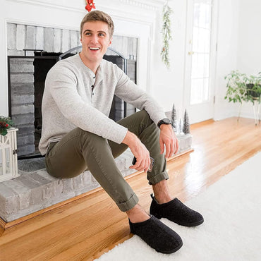 Snug Leaves Men's Faux Wool Slippers – Warm Elastic House Shoes