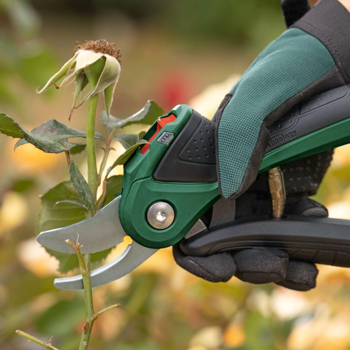 Bosch EasyPrune Cordless Battery-Powered Pruning Secateurs 450 Cuts