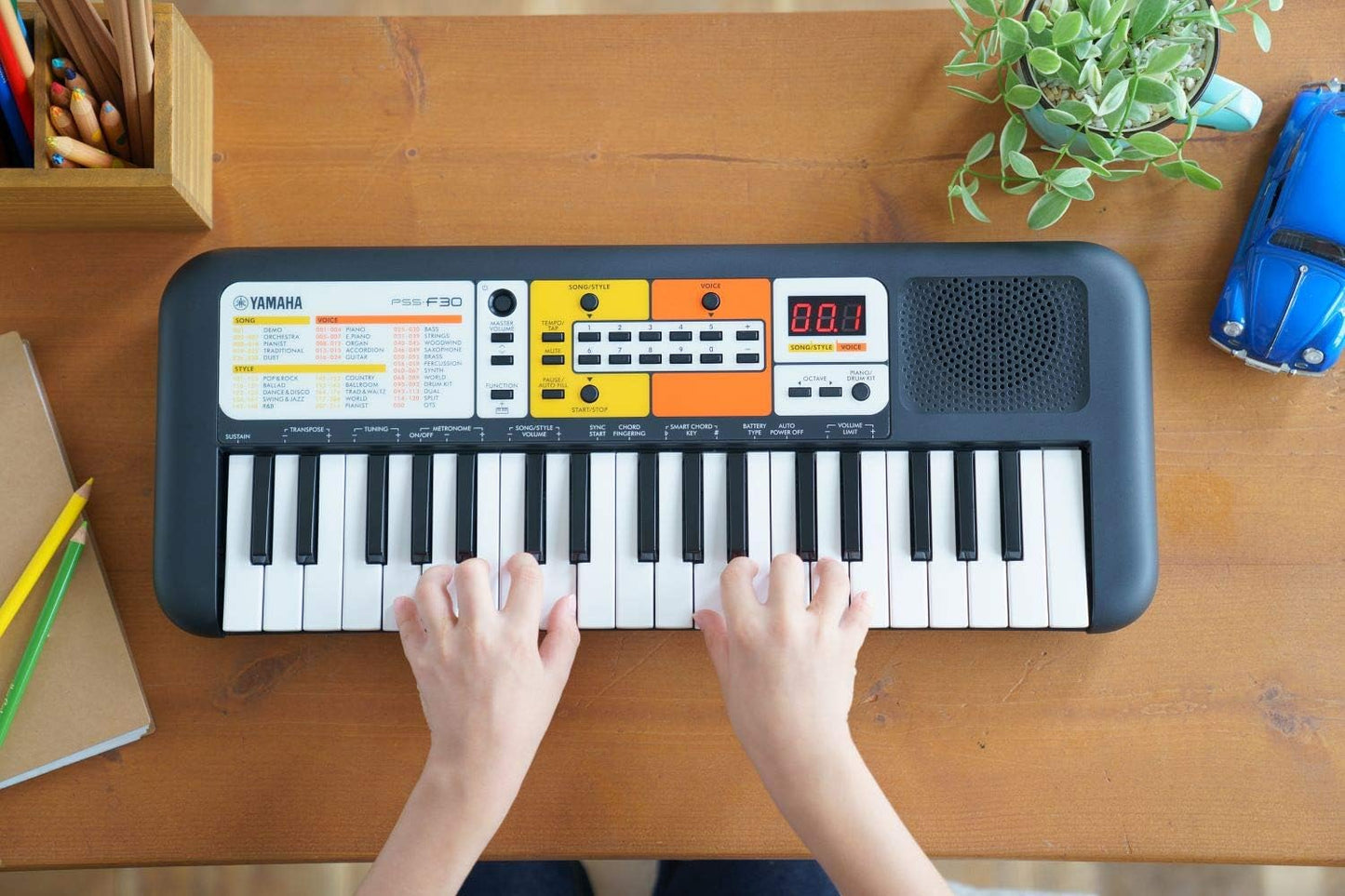 Yamaha PSS-F30 Mini Keyboard Portable 37-Key Kids Instrument
