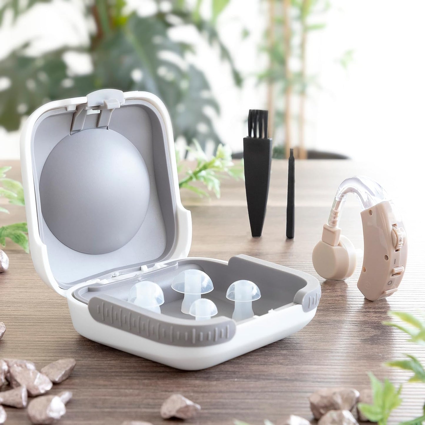 InnovaGoods Retro Compact Earphone Amplifier with Adjustable Volume