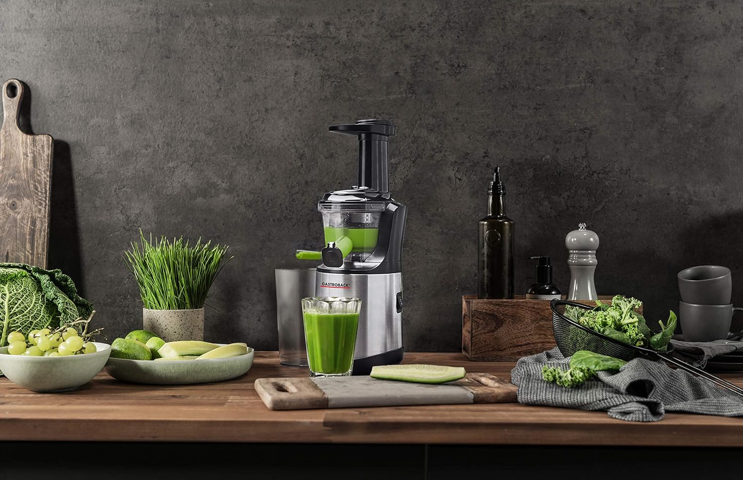 GASTROBACK Advanced Vital Slow Juicer, Black & Silver