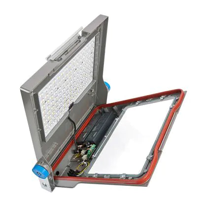 Philips ClearFlood BVP650 Aluminium 140W LED Projector: High-Efficiency, Cold White, IP66 Asymmetric Light