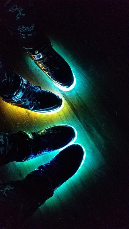 Dazzling Pink Metallic Light-Up Hi-Top Sneakers for GIRLS with 11 Light Options. - Gomix Brands Outlet