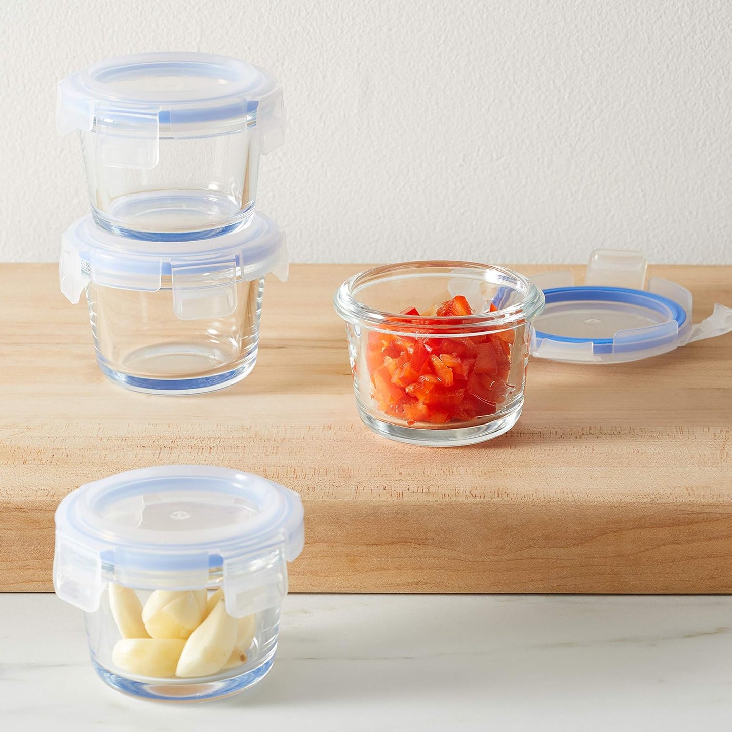 Amazon Basics 4-Pack Clear Glass Food Storage Containers with Secure Blue Lids
