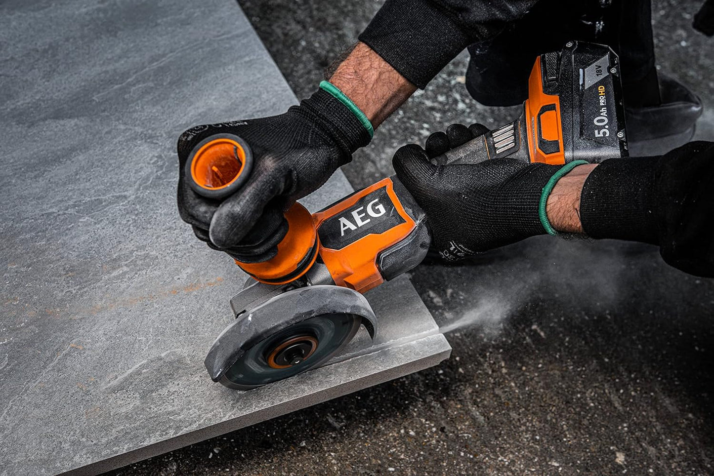 AEG Powerful Tools Set