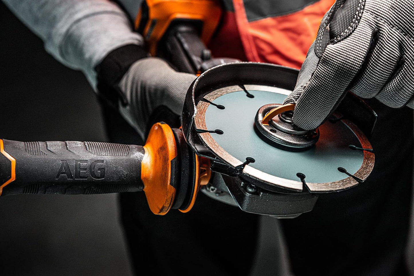 AEG Powerful Tools Set