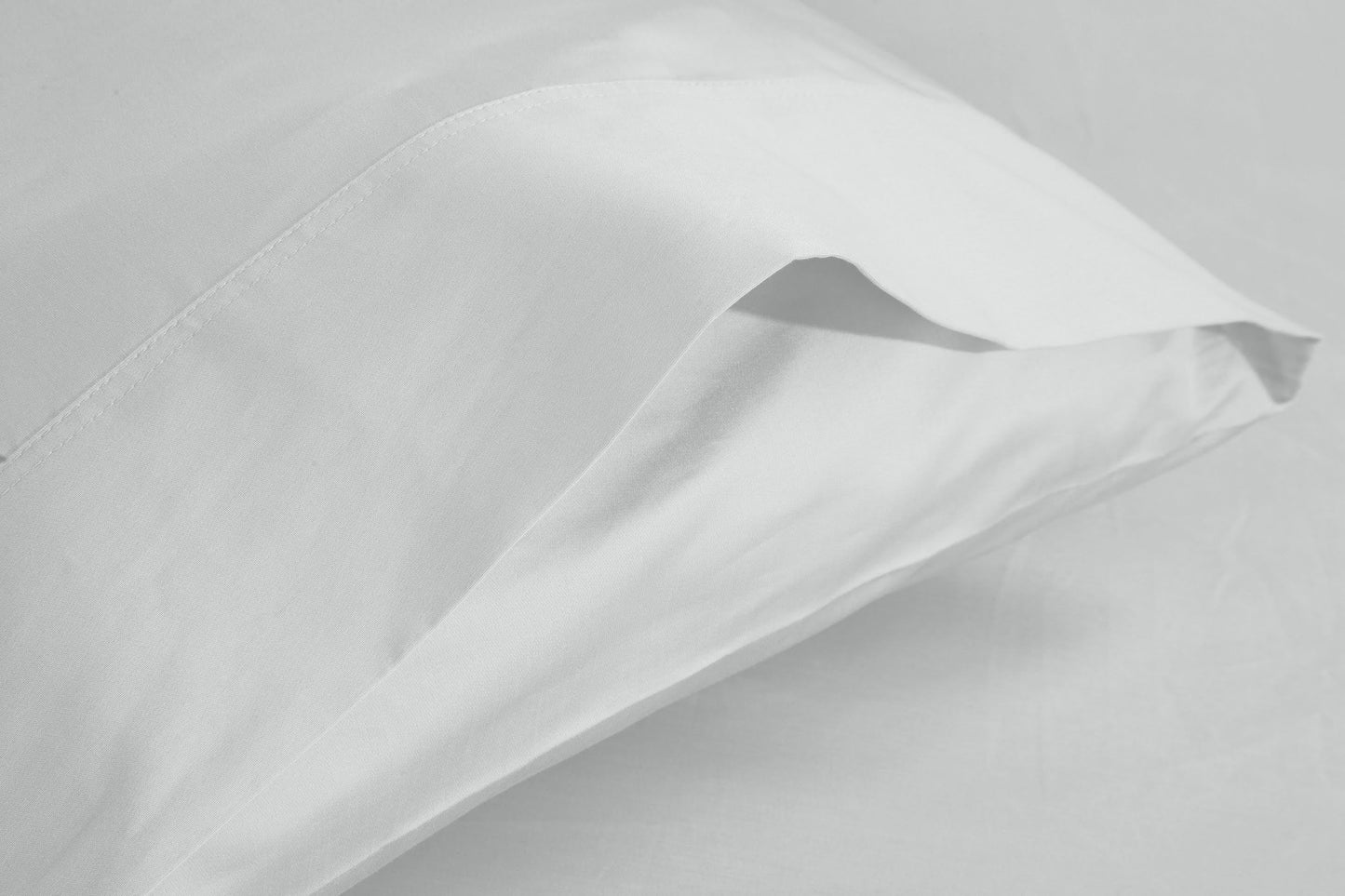 https://cdn.shopify.com/s/files/1/0250/4215/7677/products/BAMBOOPILLOWCASEENVELOPEENCLOSURE-min_225dcdb8-161c-4195-bb3c-c81c424ef507.jpg?v=1655929041