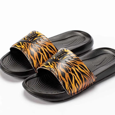 Nike men’s Victori One Slide Sandal with Printed Pattern. - Gomix Brands Outlet