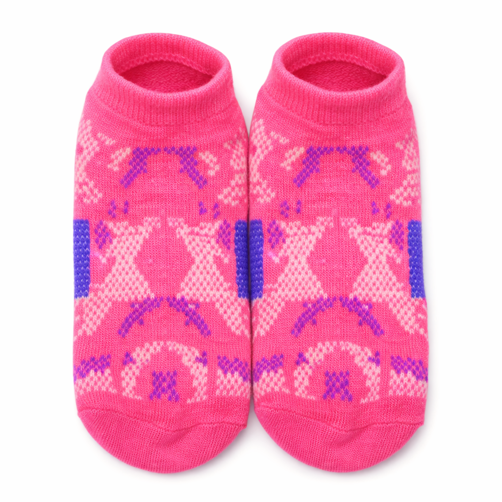 Hanes Pink Nordic Pattern Ankle Socks – Cozy Style