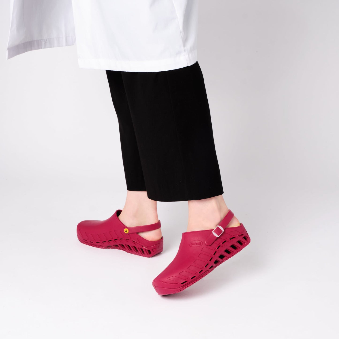 Scholl Clog Evo Professional Slip-Resistant TPR Wine Clog