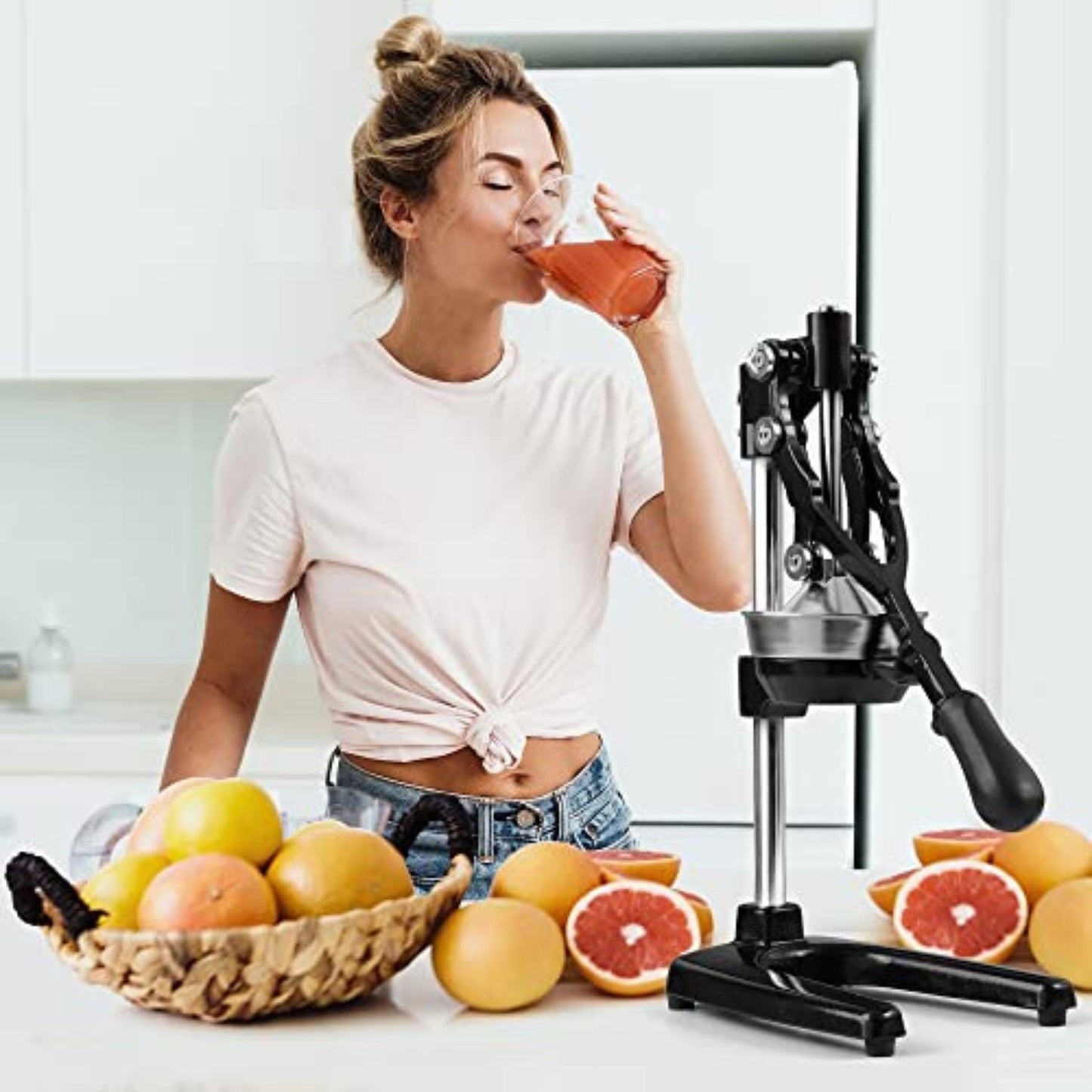 Heavy-Duty Cast Iron Manual Juice Press with Large Bowl