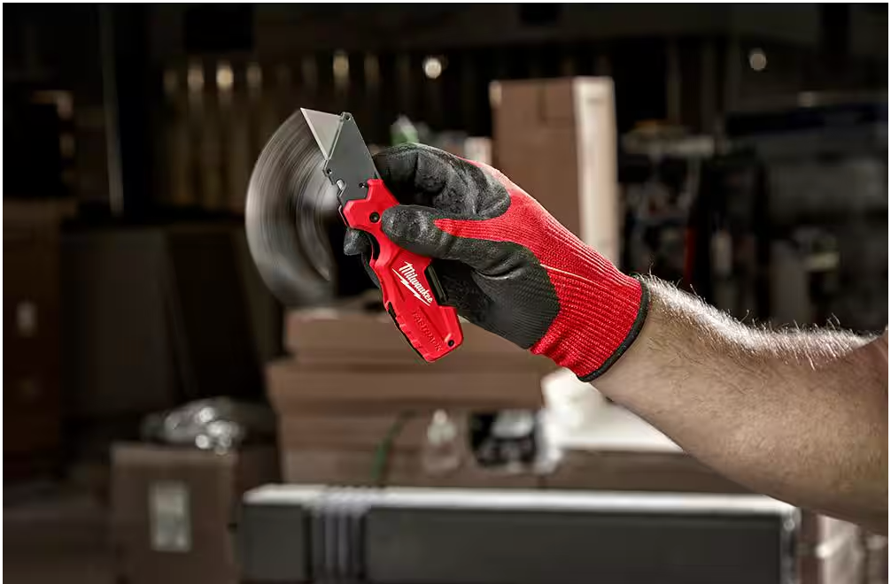 Milwaukee FASTBACK 6-in-1 Folding Utility Knife with Wire Stripper & Screwdriver