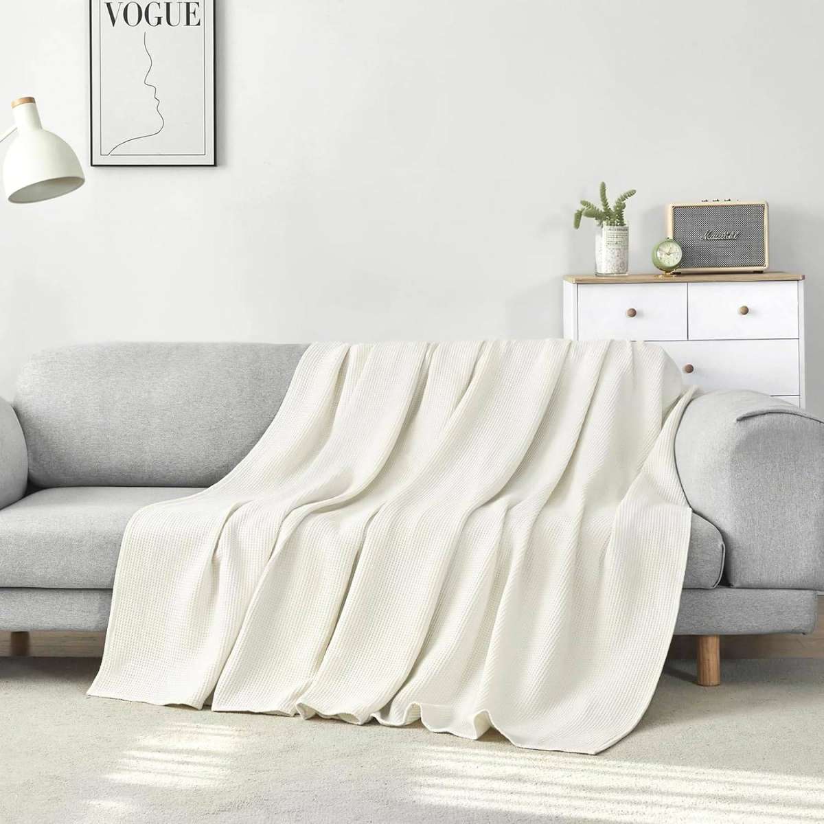 https://www.woltu.eu/media/image/2e/48/5f/Tagesdecke-100-Baumwolle-leichte-Wohndecke-in-Waffeloptik-BWP5032cm-creme7_600x600@2x.jpg