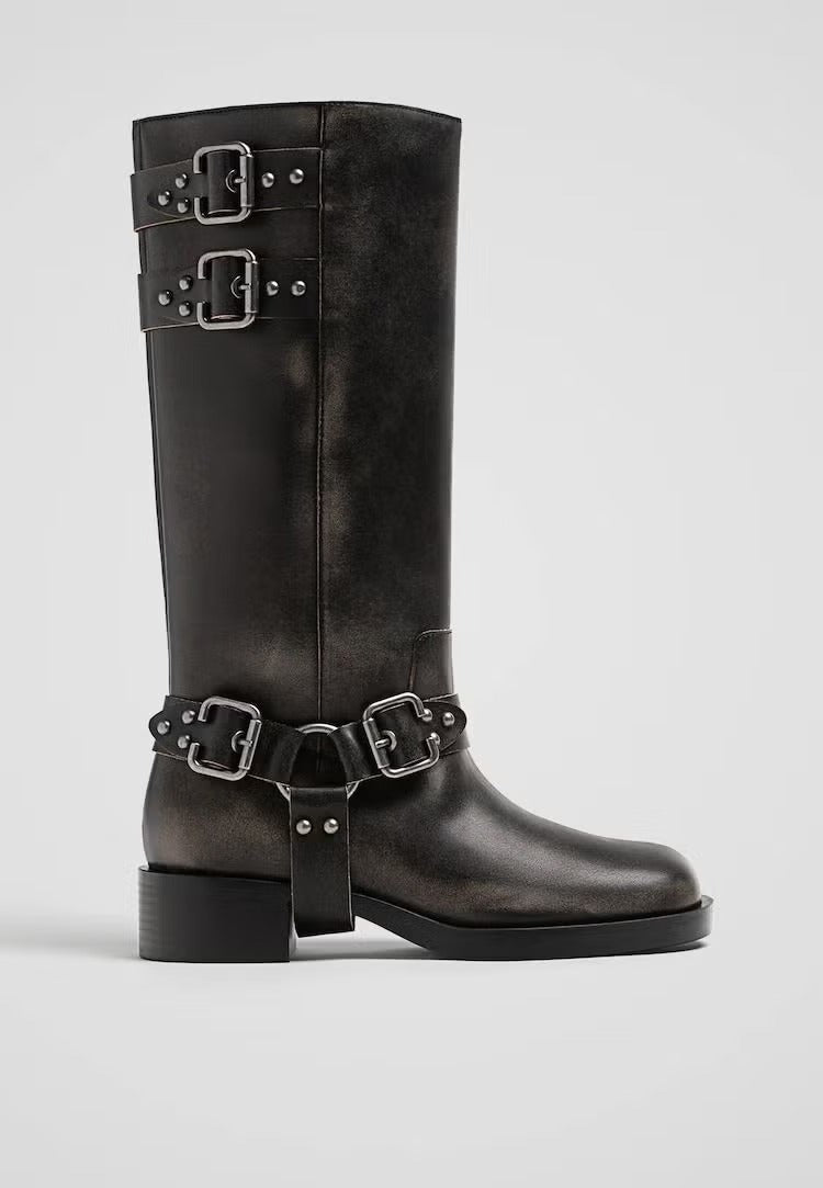 Biker boots with buckles for womens.