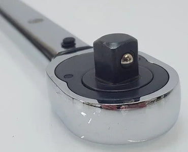 Magnusson 1/2" Carbon Steel Torque Wrench with Case - Gomix Brands Outlet