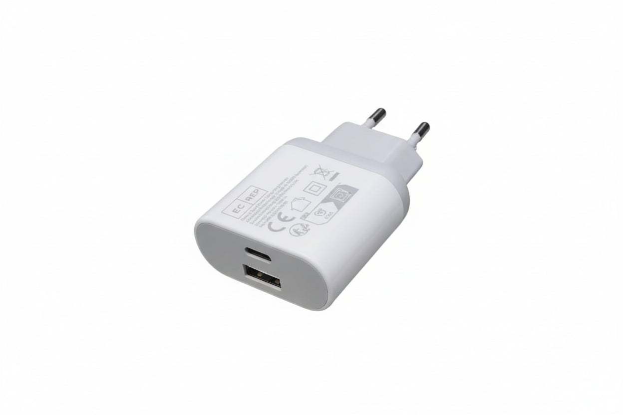 https://s3.eu-central-1.amazonaws.com/storage.lebozone.com/21604/conversions/anlikool-2-pack-usb-c-charger-20w-main-medium.webp