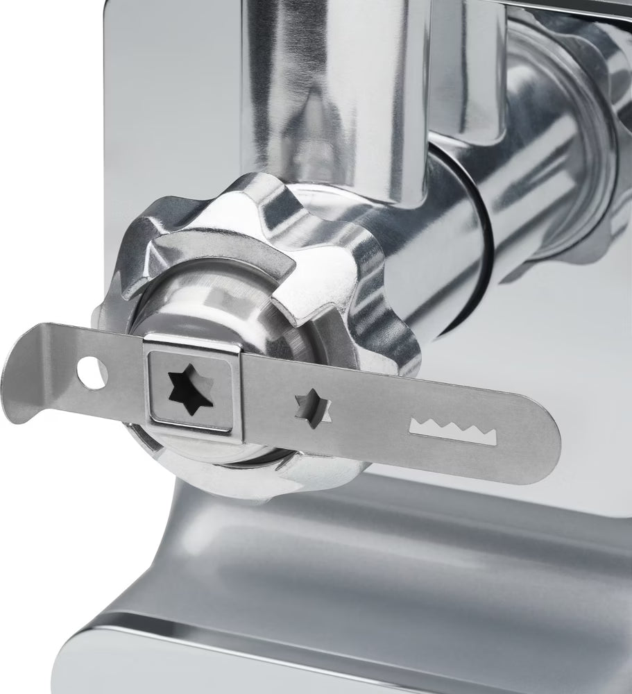 Clatronic FW 3506 Powerful 1200W Electric Meat Grinder with Sausage and Kebbe Attachments