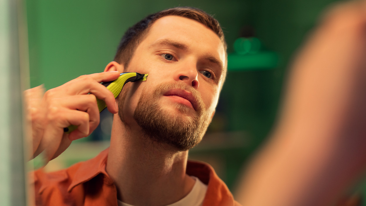 Philips OneBlade Face QP2724/20 Hybrid Electric Trimmer Shaver Edger for Men