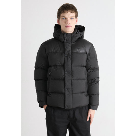 Tommy Hilfiger Men's Black Hooded Puffer Down Jacket Warm Water-Repellent Wind-Resistant