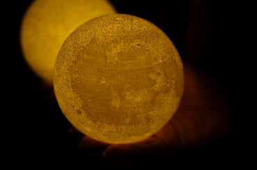 3D Moon Lamp Decorative Yellow-Green Moon Light