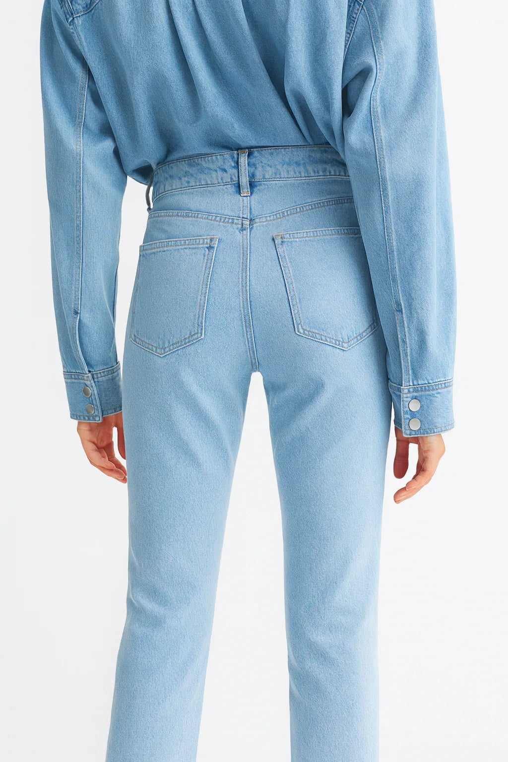 H&M Women's Straight High Ankle Jeans Light Denim Blue - Gomix Brands Outlet